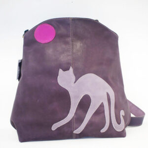 Mochila de piel morada