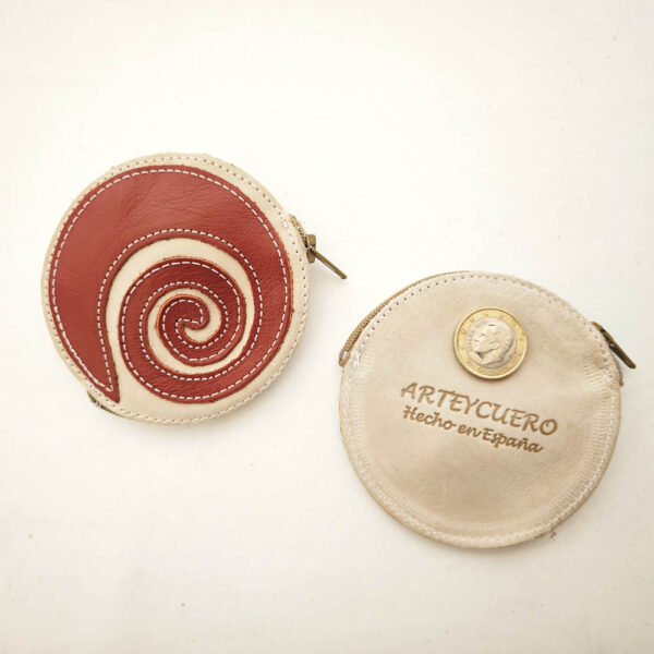 Monedero de piel crudo