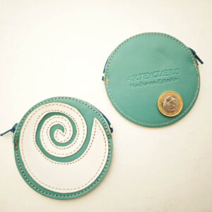 Monedero de piel verde