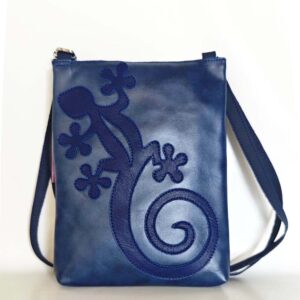 Bolso de piel azul marino