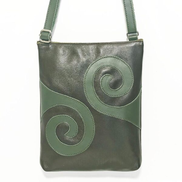 Bolso de piel verde