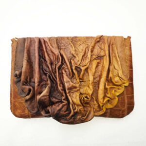 Bolso de mano de piel único