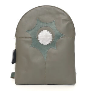 Mochila de piel verde oliva