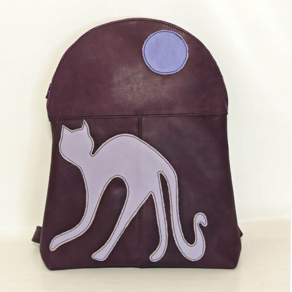 Mochila de piel morada