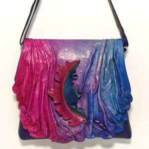 Tienda online de artículos hechos a mano en cuero y piel. Artesanos del cuero. Artesanía en Cuero Arteycuero IMG 20260303 100341 Bolso único de piel