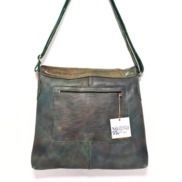 Tienda online de artículos hechos a mano en cuero y piel. Artesanos del cuero. Bolso único de piel IMG 20260303 103225 Bolso único de piel