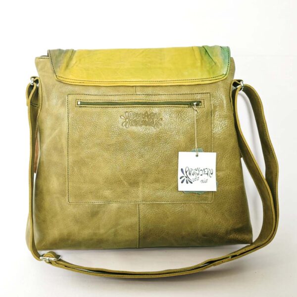 Bolso de mano de piel único