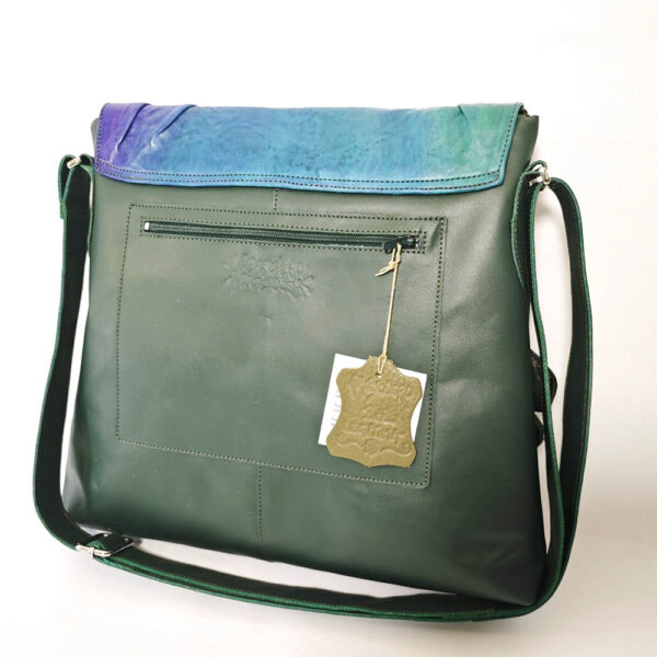 Tienda online de artículos hechos a mano en cuero y piel. Artesanos del cuero. Bolso único de piel Imagen de WhatsApp 2025 10 29 a las 09.39.13 072d013c Bolso de piel único