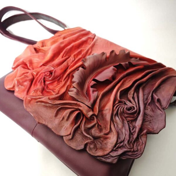 Tienda online de artículos hechos a mano en cuero y piel. Artesanos del cuero. Bolso único de piel Imagen de WhatsApp 2025 10 29 a las 10.06.58 4756ddd5 Bolso de piel único