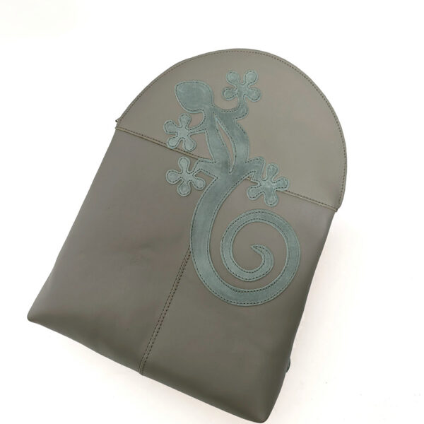 Mochila de piel verde oliva