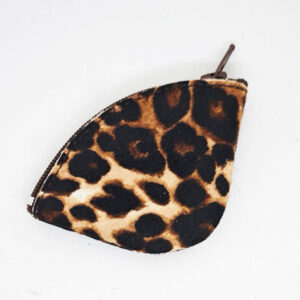Monederito de piel con pelo print leopardo