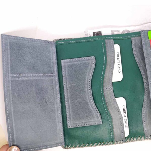 Billetero monedero de piel gris verde