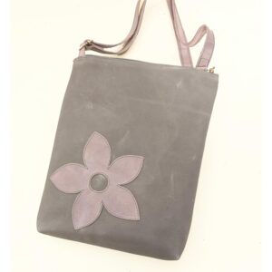 Bolso bandolera de piel gris