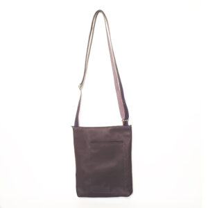 Bolso de piel morado