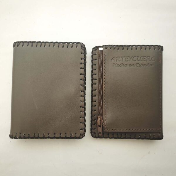 Cartera billetero de piel marrón