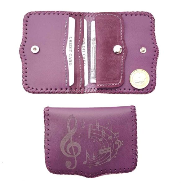 Cartera de piel morada