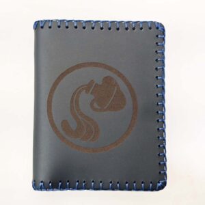 Cartera billetero de piel azul acuario